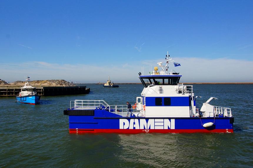 A twin-hulled fast crew supplier at speed